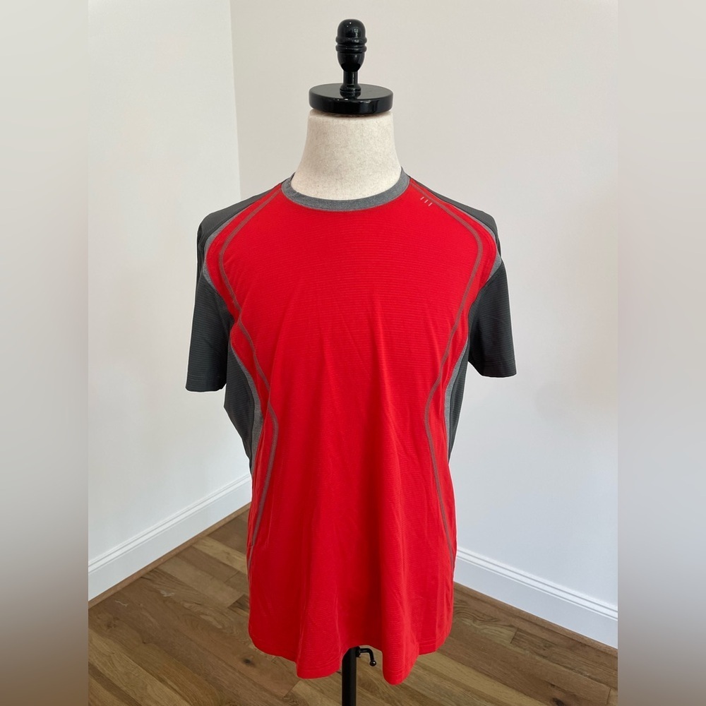 Lululemon athletica Men’s Crew Neck Performance Shirt